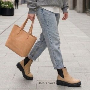Sorel Caribou X Chelsea WP Tan Waterproof Chunky Lug Boots Women’s 9.5 NIB